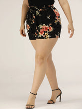 Pantalones cortos estampados negros Plus